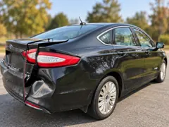 2013 Ford Fusion — photograph 4