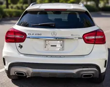 2015 Mercedes-Benz GLA 250 4MATIC — photograph 3