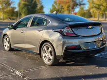 2017 Chevrolet Volt LT — photograph 4